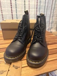 Dr. Martens 8ホール ブーツ ブラック　25センチのサムネイル