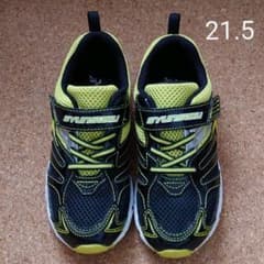 【専用】瞬足 スニーカー　21.5のサムネイル