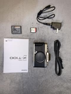 FUJI FILM X−T100 CHAMPAGNE GOLD BODYのサムネイル