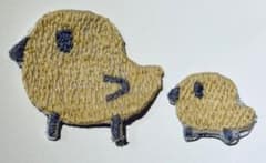 ひよこ 刺繍ワッペン 2個セットのサムネイル