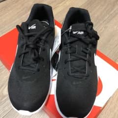 【sana様専用】新品・未使用　NIKE　エアマックスオケト24.5のサムネイル