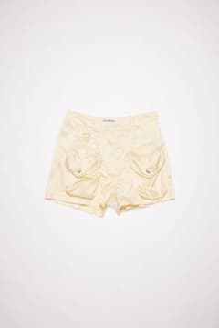 専用　Acne Studios ペールイエローショートパンツ 専用 Acne Studios ペールイエローショートパンツ - メルカリ