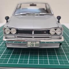 スカイライン GT-R 完成品 プラモデル 1/24 シルバー　ハコスカ　箱スカのサムネイル