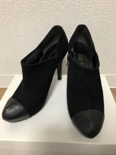 ブーティ ショートブーツ パンプスのサムネイル