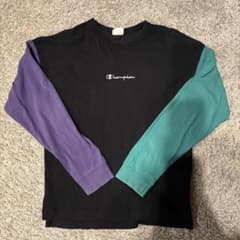 ⭐️Champion⭐️長袖カットソー ロンT 150 黒 紫のサムネイル