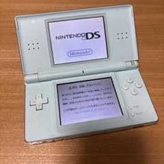 Nintendo DS Lite 本体　充電器付属のサムネイル