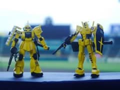 【最終値下げ！】ガンダム・ザク・クリアファイルのサムネイル