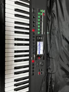 YAMAHA KORG i3 MUSIC WORKSTATIONのサムネイル