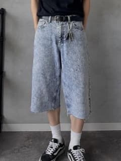 【Lee】ケミカルウォッシュ カットオフデニム ハーフパンツ 古着 リメイクのサムネイル