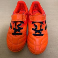 アディダス サッカーシューズ　18cmのサムネイル