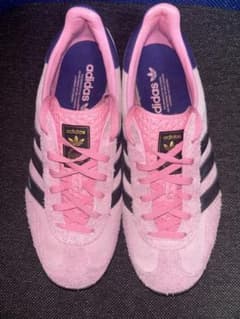 adidas GAZELLE ピンク スニーカーのサムネイル