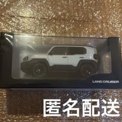 トヨタ 新型 ランドクルーザーFJ カラーサンプル プラチナホワイト