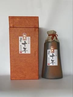 琉球泡盛 秘蔵 忠孝 十年 熟成古酒 陶器ボトル 詰口年月: 2011/11 琉球泡盛 秘蔵 忠孝 十年 熟成古酒 陶器ボトル 詰口年月: 2011/11