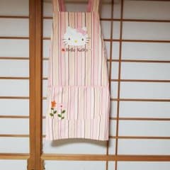 エプロン　ハローキティのサムネイル