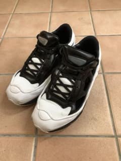 RAF SIMONS by adidas ozweegoのサムネイル