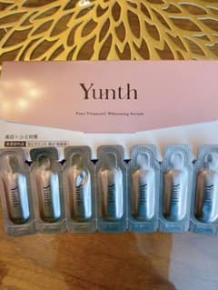 【Yunth】生ビタミンC美白美容液　1ml×28包のサムネイル