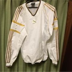 アディダスウインドブレーカーのサムネイル