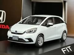 ホンダ　フィット　GR型　サンライトホワイトパール　カラーサンプル　1/43 m95366861491_1.jpg?1784368287