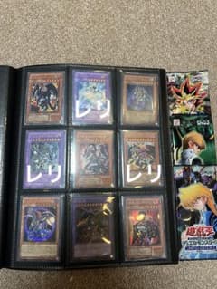 カ*門様 遊戯王　引退品　コレクション整理　レリーフ　パック　英語版　まとめ売りのサムネイル