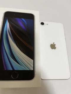 iPhone SE 第2世代 (SE2) ホワイト 128 GB SIMフリーのサムネイル