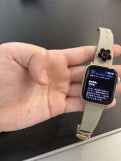 Apple Watch SE本体 フラワーモチーフバンド付のサムネイル