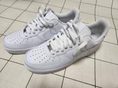 Nike Air Force 1 ホワイトのサムネイル