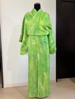 着物　小紋 正絹 総絞り 黄緑 グリーン 身丈151 裄62 美品　値下げ‼️のサムネイル