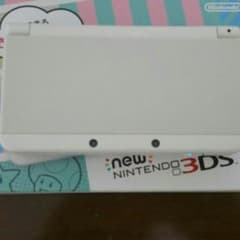 new 3ds 白 本体　箱、説明書付きのサムネイル