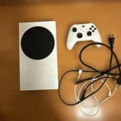 Xbox Series S 本体 コントローラー付きのサムネイル