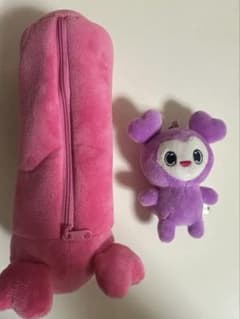 TWICE ラブリー キーホルダー ペンケース 2点セット バラ売り可能です！のサムネイル