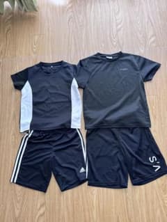 キッズ ジャージ上下セット 130cm＋140cm ブラックのサムネイル
