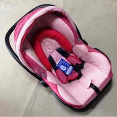 チャイルドシートのサムネイル
