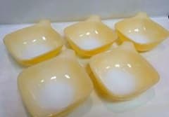 昭和レトロ CROWN OVENWARE 耐熱ガラス ボウル イエロー5枚セット 昭和レトロ CROWN OVENWARE 耐熱ガラス ボウル イエロー5枚セット