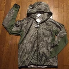 新品！adidas☆ウィンドブレーカーのサムネイル