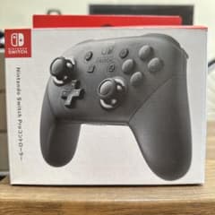 ほぼ新品❗️ニンテンドーSwitch 任天堂純正プロコンのサムネイル