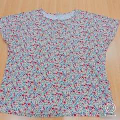 UNIQLO Tシャツ ✳︎ Mのサムネイル