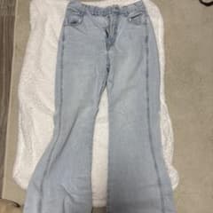 Kastane フレアデニムパンツ ライトブルーのサムネイル