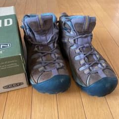 KEEN キーン　トレッキングブーツ　レディースのサムネイル
