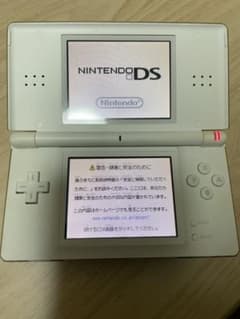ニンテンドーDS liteのサムネイル