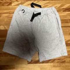 GRAMICCI × BEAMS ショートパンツ グレーのサムネイル