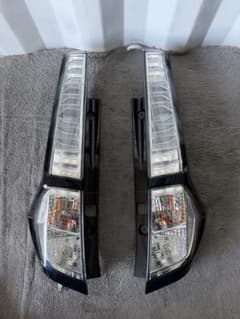 平成31トヨタ純正 タンク DBA-M900A 左右 LH RH テールランプ 平成31トヨタ純正 タンク DBA-M900A 左右 LH RH テールランプ - メルカリ