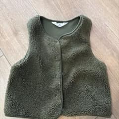 H&M オリーブグリーン フリースベスト 4-6Yのサムネイル