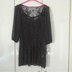 タグ付黒のフンワリチュニックのサムネイル