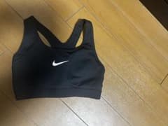 売り切り‼️Nike ブラック スポーツブラ FA200008NVのサムネイル