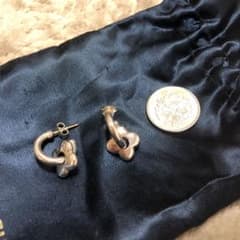 silverのお花ピアスのサムネイル