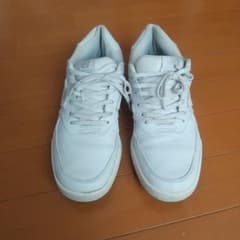 【シオンさん専用】ニューバランス UGC574 紐  サイズ　26cmのサムネイル