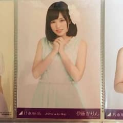 伊藤かりん 生写真 チュウのサムネイル