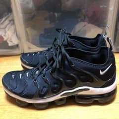 AIR VAPORMAX PLUSのサムネイル