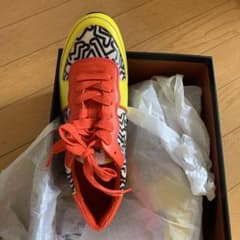 スニーカーのサムネイル
