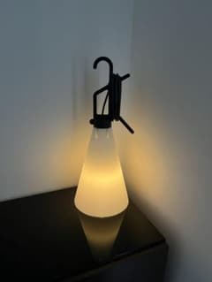 2025年製・極美品】FLOS MAYDAY ブラック - メルカリ